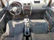 ✅ 2011 Suzuki SX4 Crossover • VIN: JS2YB5A32B6303001 • Lot: 70375375. Wystawiony na Copart z przebiegiem 127 455 mil. Bezpłatny archiwum sprzedaży aukcyjnych z USA i szczegółowy raport historii pojazdu na DreamBid. Zdjęcie 8.