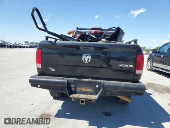 ✅ 2017 Ram 2500 Tradesman • VIN: 3C6UR5HJ4HG518807 • Lot: 57942455. Listed on Copart with 112,003 mi. Free auction sales archive from the USA and detailed vehicle history report at DreamBid. Image 6.