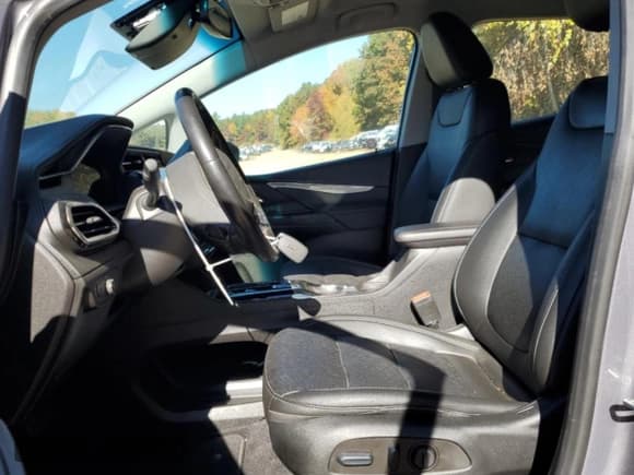 ✅ 2023 Chevrolet Bolt EV 2LT • VIN: 1G1FX6S02P4134249 • Lot: 76943144. Wystawiony na Copart z przebiegiem 47 835 mil. Bezpłatny archiwum sprzedaży aukcyjnych z USA i szczegółowy raport historii pojazdu na DreamBid. Zdjęcie 7.