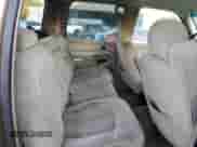 2001 Chevrolet Suburban LS с VIN 3GNEC16TX1G150514, выставлен на аукционе Copart как лот 81916074 с пробегом Не указан миль и Списание • Salvage title. История ставок и продаж доступна на DreamBid. Изображение 12.