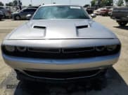 ✅ 2015 Dodge Challenger SXT Plus • VIN: 2C3CDZBG9FH912456 • Lot: 63134664. Wystawiony na Copart z przebiegiem 118 950 mil. Bezpłatny archiwum sprzedaży aukcyjnych z USA i szczegółowy raport historii pojazdu na DreamBid. Zdjęcie 5.