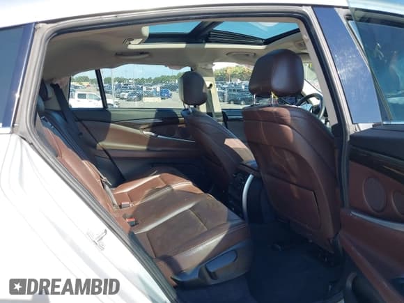 ✅ 2016 BMW 5 Series 535i Gran Turismo xDrive • VIN: WBA5M4C53GD186707 • Lot: 43054191. Listed on IAAI with 126,772 mi. Free auction sales archive from the USA and detailed vehicle history report at DreamBid. Image 8.