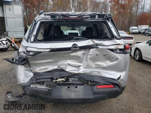 ✅ 2024 Nissan Pathfinder SV • VIN: 5N1DR3BC1RC301321 • Lot: 91212045. Listed on Copart with 33,120 mi. Free auction sales archive from the USA and detailed vehicle history report at DreamBid. Image 6.