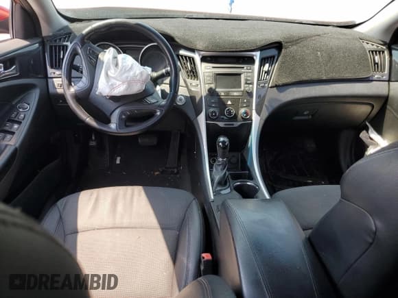 ✅ 2014 Hyundai Sonata SE • VIN: 5NPEC4AC5EH849953 • Lot: 66151714. Listed on Copart with 182,224 mi. Free auction sales archive from the USA and detailed vehicle history report at DreamBid. Image 8.