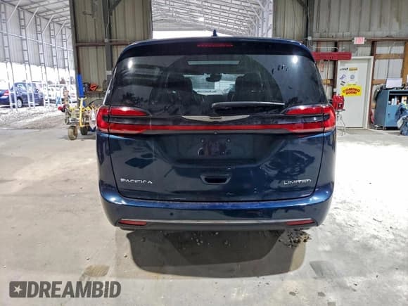 ✅ 2022 Chrysler Pacifica Limited • VIN: 2C4RC1GG0NR103455 • Лот: 94179975. Опубликован ранее на Copart с пробегом 55 551 миль. Бесплатный доступ к архиву аукционных продаж из США и подробный отчёт об истории автомобиля на DreamBid. Изображение 6.