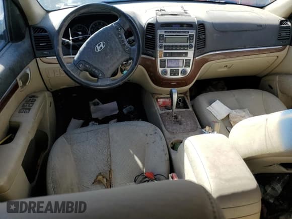 ✅ 2008 Hyundai Santa Fe SE • VIN: 5NMSH73E28H158854 • Lot: 63232224. Listed on Copart with 233,616 mi. Free auction sales archive from the USA and detailed vehicle history report at DreamBid. Image 8.