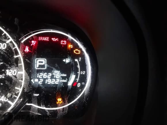 ✅ 2017 Nissan Note SV • VIN: 3N1CE2CP5HL370817 • Лот: 43781956. Опубликован ранее на IAAI с пробегом 126 276 миль. Бесплатный доступ к архиву аукционных продаж из США и подробный отчёт об истории автомобиля на DreamBid. Изображение 14.