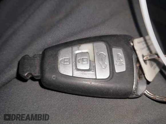 2007 Hyundai Veracruz GLS с VIN KM8NU13C27U025650, выставлен на аукционе IAAI как лот 41020770 с пробегом 374 834 миль миль и . История ставок и продаж доступна на DreamBid. Изображение 11.