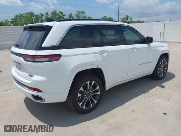 ✅ 2023 Jeep Grand Cherokee Overland • VIN: 1C4RJYD66P8794645 • Lot: 42143883. Listed on IAAI with 44,898 mi. Free auction sales archive from the USA and detailed vehicle history report at DreamBid. Image 4.