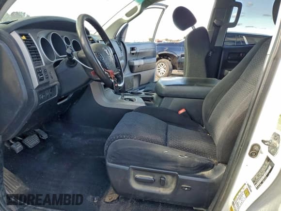 ✅ 2010 Toyota Tundra • VIN: 5TFUY5F10AX133745 • Lot: 93852285. Listed on Copart with 296,930 mi. Free auction sales archive from the USA and detailed vehicle history report at DreamBid. Image 7.