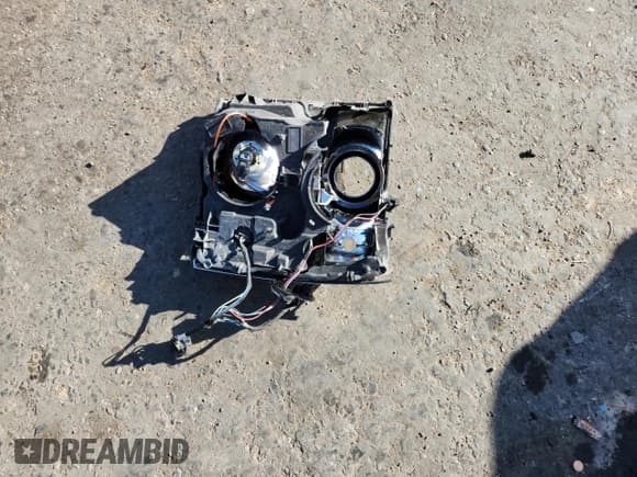 ✅ 2017 Chevrolet Silverado 2500HD High Country • VIN: 1GC1KXEYXHF213651 • Лот: 71028285. Опубликован ранее на Copart с пробегом 82 693 миль. Бесплатный доступ к архиву аукционных продаж из США и подробный отчёт об истории автомобиля на DreamBid. Изображение 12.