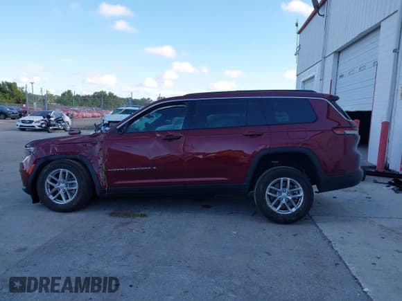 ✅ 2025 Jeep Grand Cherokee Laredo X • VIN: 1C4RJJAG0S8637318 • Лот: 42971879. Опубликован ранее на IAAI с пробегом 4 891 миль. Бесплатный доступ к архиву аукционных продаж из США и подробный отчёт об истории автомобиля на DreamBid. Изображение 15.