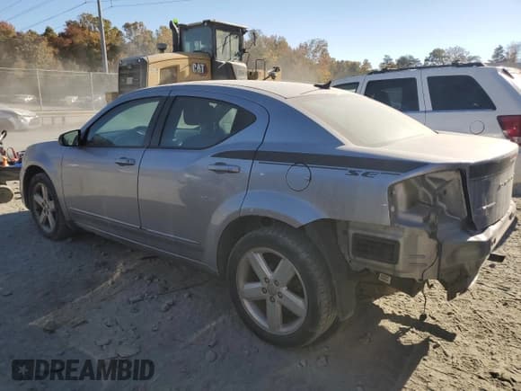 ✅ 2013 Dodge Avenger SE • VIN: 1C3CDZAB0DN712608 • Лот: 77006684. Опубликован ранее на Copart с пробегом 167 399 миль. Бесплатный доступ к архиву аукционных продаж из США и подробный отчёт об истории автомобиля на DreamBid. Изображение 2.