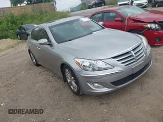 ✅ 2012 Hyundai Genesis 3.8L • VIN: KMHGC4DD3CU198348 • Лот: 42922664. Опубликован ранее на IAAI с пробегом 70 001 миль. Бесплатный доступ к архиву аукционных продаж из США и подробный отчёт об истории автомобиля на DreamBid. Изображение 1.