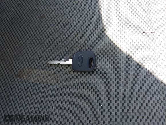 ✅ 2003 Ford F-250 XL • VIN: 3FTNF20L43MB29046 • Lot: 42637972. Listed on IAAI with 269,905 mi. Free auction sales archive from the USA and detailed vehicle history report at DreamBid. Image 11.