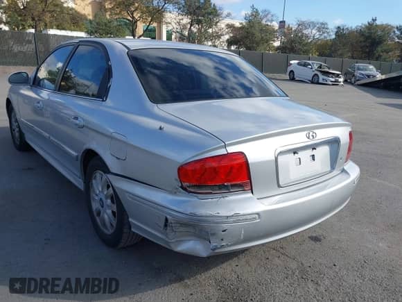 2003 Hyundai Sonata GLS с VIN KMHWF35H93A897855, выставлен на аукционе IAAI как лот 41527610 с пробегом 122 010 миль миль и . История ставок и продаж доступна на DreamBid. Изображение 6.
