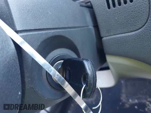 ✅ 2010 Ford Fusion SEL • VIN: 3FAHP0JA4AR197980 • Lot: 43675213. Wystawiony na IAAI z przebiegiem 202 923 mil. Bezpłatny archiwum sprzedaży aukcyjnych z USA i szczegółowy raport historii pojazdu na DreamBid. Zdjęcie 11.