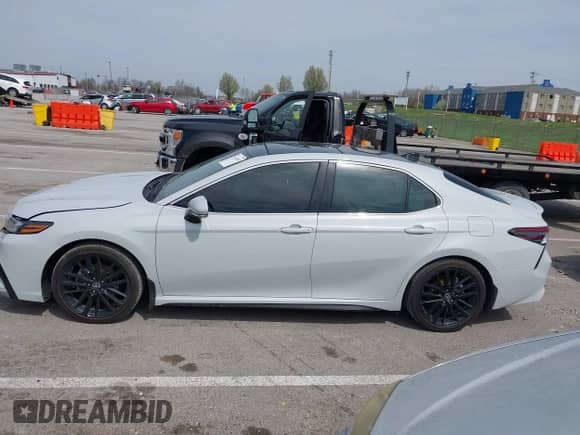 2023 Toyota Camry XSE с VIN 4T1K61BK0PU104157, выставлен на аукционе IAAI как лот 41922640 с пробегом 27 631 миль миль и . История ставок и продаж доступна на DreamBid. Изображение 14.