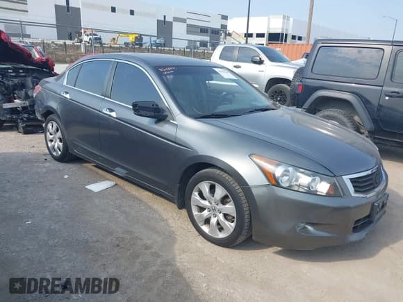 ✅ 2010 Honda Accord EX-L • VIN: 1HGCP3F82AA023672 • Lot: 43062900. Wystawiony na IAAI z przebiegiem 116 315 mil. Bezpłatny archiwum sprzedaży aukcyjnych z USA i szczegółowy raport historii pojazdu na DreamBid. Zdjęcie 1.