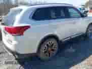 2017 Mitsubishi Outlander SE с VIN JA4AZ3A33HZ038747, выставлен на аукционе IAAI как лот 41770259 с пробегом 105 704 миль миль и . История ставок и продаж доступна на DreamBid. Изображение 4.