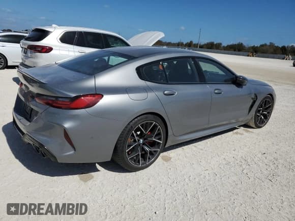 ✅ 2024 BMW M8 Competition • VIN: WBSGV0C02RCN81436 • Lot: 76872664. Wystawiony na Copart z przebiegiem Nie podano. Bezpłatny archiwum sprzedaży aukcyjnych z USA i szczegółowy raport historii pojazdu na DreamBid. Zdjęcie 3.