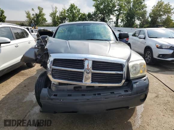 2005 Dodge Dakota SLT с VIN 1D7HE48N05S314132, выставлен на аукционе Copart как лот 62153634 с пробегом 177 064 миль миль и Списание • Salvage title. История ставок и продаж доступна на DreamBid. Изображение 5.