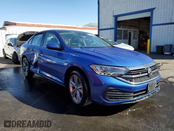 ✅ 2024 Volkswagen Jetta SE • VIN: 3VW7M7BU0RM056362 • Lot: 89521315. Listed on Copart with 26,182 mi. Free auction sales archive from the USA and detailed vehicle history report at DreamBid. Image 4.