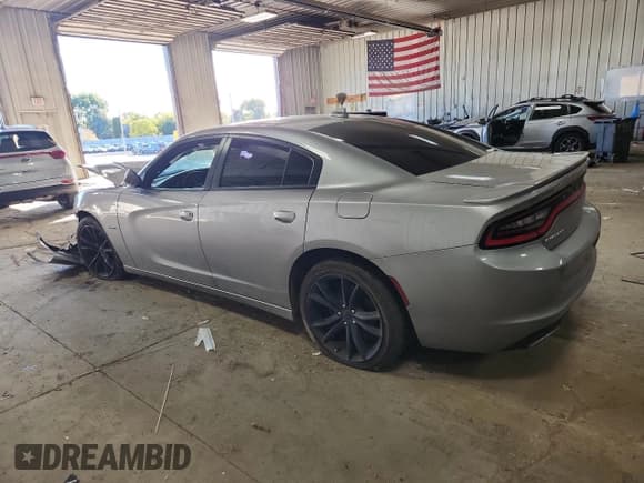 ✅ 2015 Dodge Charger RT • VIN: 2C3CDXCT5FH765715 • Лот: 86875705. Опубликован ранее на Copart с пробегом Не указан. Бесплатный доступ к архиву аукционных продаж из США и подробный отчёт об истории автомобиля на DreamBid. Изображение 2.