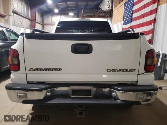 ✅ 2001 Chevrolet Silverado 1500 LS • VIN: 2GCEK19T311202257 • Lot: 86333645. Listed on Copart with 202,603 mi. Free auction sales archive from the USA and detailed vehicle history report at DreamBid. Image 6.