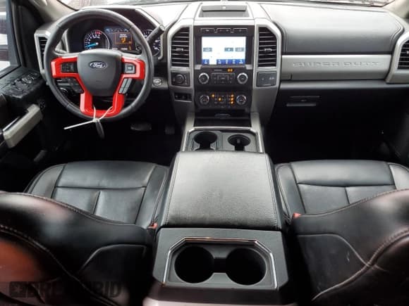 ✅ 2021 Ford F-250 XL • VIN: 1FT7W2BNXMEC40800 • Lot: 85883965. Wystawiony na Copart z przebiegiem 76 967 mil. Bezpłatny archiwum sprzedaży aukcyjnych z USA i szczegółowy raport historii pojazdu na DreamBid. Zdjęcie 8.