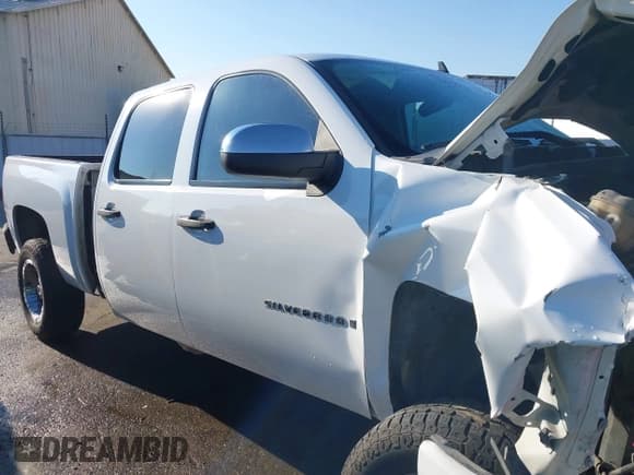 ✅ 2008 Chevrolet Silverado 1500 LS • VIN: 2GCEC13C281194197 • Lot: 43461825. Listed on IAAI with 235,853 mi. Free auction sales archive from the USA and detailed vehicle history report at DreamBid. Image 14.