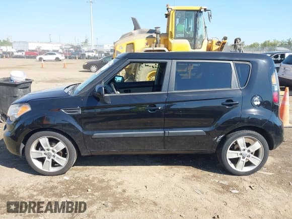 ✅ 2011 Kia Soul + • VIN: KNDJT2A25B7710867 • Lot: 43165783. Wystawiony na IAAI z przebiegiem 154 928 mil. Bezpłatny archiwum sprzedaży aukcyjnych z USA i szczegółowy raport historii pojazdu na DreamBid. Zdjęcie 14.