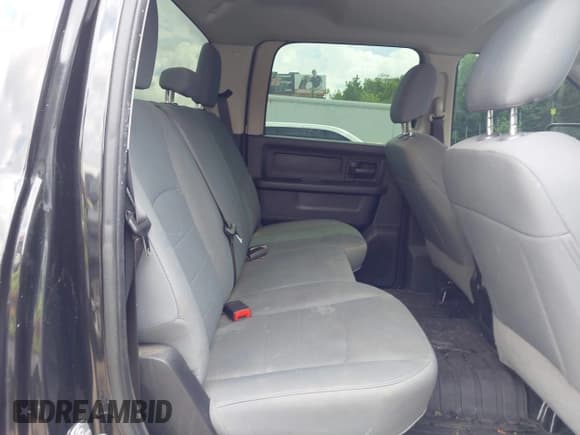 ✅ 2018 Ram 1500 Express • VIN: 3C6RR6KT3JG252370 • Lot: 42675772. Listed on IAAI with 110,667 mi. Free auction sales archive from the USA and detailed vehicle history report at DreamBid. Image 8.