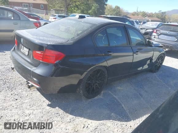 2014 BMW 3 Series 328i с VIN WBA3A5G57ENP32089, выставлен на аукционе IAAI как лот 43374703 с пробегом 134 910 миль миль и . История ставок и продаж доступна на DreamBid. Изображение 4.