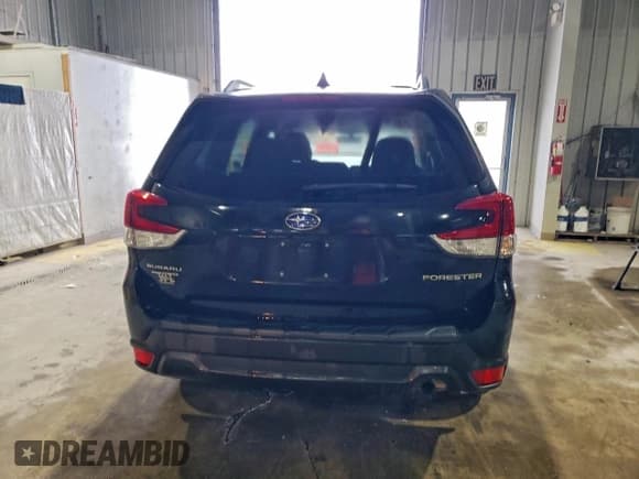 ✅ 2021 Subaru Forester Premium • VIN: JF2SKAFC9MH472930 • Lot: 94701715. Listed on Copart with 7,995 mi. Free auction sales archive from the USA and detailed vehicle history report at DreamBid. Image 6.