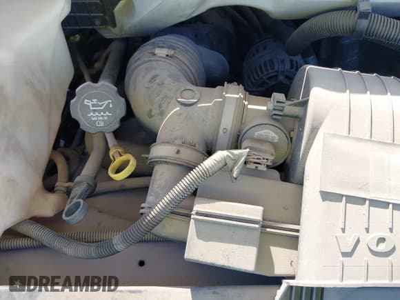 ✅ 2007 Chevrolet Express Cargo • VIN: 1GCFH15T471202856 • Lot: 43366696. Listed on IAAI with 126,426 mi. Free auction sales archive from the USA and detailed vehicle history report at DreamBid. Image 10.