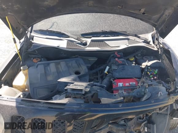 ✅ 2017 Jeep Patriot Latitude • VIN: 1C4NJRFB3HD174116 • Lot: 41839563. Wystawiony na IAAI z przebiegiem 237 158 mil. Bezpłatny archiwum sprzedaży aukcyjnych z USA i szczegółowy raport historii pojazdu na DreamBid. Zdjęcie 10.