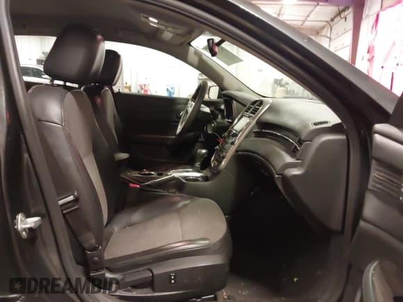 ✅ 2014 Chevrolet Malibu LT • VIN: 1G11C5SLXEF304059 • Lot: 42716814. Listed on IAAI with 141,399 mi. Free auction sales archive from the USA and detailed vehicle history report at DreamBid. Image 5.