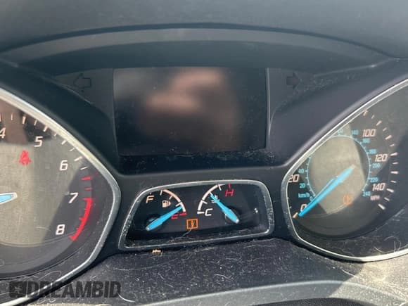 ✅ 2013 Ford Escape SE • VIN: 1FMCU9G95DUD25554 • Lot: 58242885. Wystawiony na Copart z przebiegiem Nie podano. Bezpłatny archiwum sprzedaży aukcyjnych z USA i szczegółowy raport historii pojazdu na DreamBid. Zdjęcie 8.