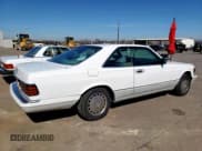 ✅ 1990 Mercedes-Benz 560 • VIN: WDBCA45E8LA528890 • Lot: 46874855. Listed on Copart with 171,512 mi. Free auction sales archive from the USA and detailed vehicle history report at DreamBid. Image 3.