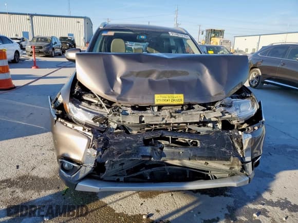 ✅ 2018 Mitsubishi Outlander SE • VIN: JA4AD3A35JZ045610 • Lot: 91407215. Wystawiony na Copart z przebiegiem Nie podano. Bezpłatny archiwum sprzedaży aukcyjnych z USA i szczegółowy raport historii pojazdu na DreamBid. Zdjęcie 5.