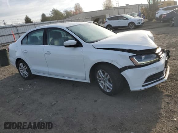 ✅ 2017 Volkswagen Jetta S • VIN: 3VW2B7AJ1HM344381 • Лот: 91822505. Опубликован ранее на Copart с пробегом 70 803 миль. Бесплатный доступ к архиву аукционных продаж из США и подробный отчёт об истории автомобиля на DreamBid. Изображение 4.