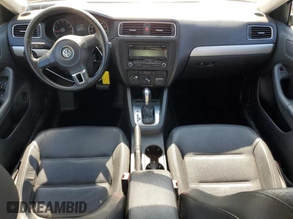 ✅ 2013 Volkswagen Jetta SE • VIN: 3VWDP7AJ3DM395451 • Lot: 70855105. Listed on Copart with 204,907 mi. Free auction sales archive from the USA and detailed vehicle history report at DreamBid. Image 8.