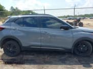 ✅ 2021 Nissan Kicks SR • VIN: 3N1CP5DV0ML563850 • Лот: 43142500. Опубликован ранее на IAAI с пробегом 110 557 миль. Бесплатный доступ к архиву аукционных продаж из США и подробный отчёт об истории автомобиля на DreamBid. Изображение 13.