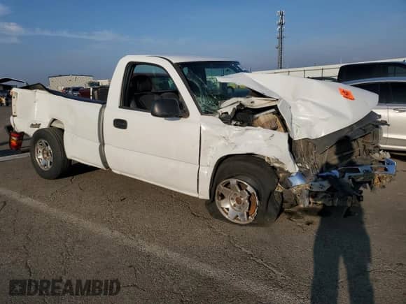 2005 GMC Sierra 1500 Work Truck с VIN 1GTEC14V75Z900258, выставлен на аукционе Copart как лот 83411744 с пробегом 331 117 миль миль и Чистый • Clean title. История ставок и продаж доступна на DreamBid. Изображение 4.