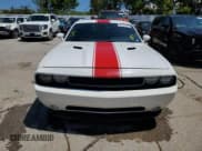 ✅ 2013 Dodge Challenger SXT • VIN: 2C3CDYAG4DH545023 • Lot: 65754724. Wystawiony na Copart z przebiegiem 214 753 mil. Bezpłatny archiwum sprzedaży aukcyjnych z USA i szczegółowy raport historii pojazdu na DreamBid. Zdjęcie 5.