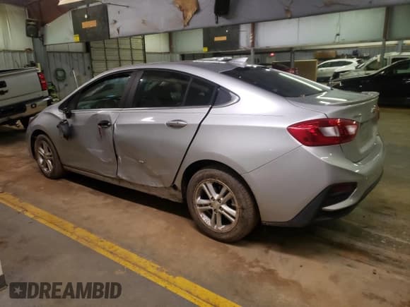 ✅ 2017 Chevrolet Cruze LT • VIN: 1G1BE5SM8H7114301 • Lot: 70694582. Listed on Copart with 104,135 mi. Free auction sales archive from the USA and detailed vehicle history report at DreamBid. Image 2.