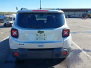 ✅ 2018 Jeep Renegade Sport • VIN: ZACCJBAB9JPH83336 • Lot: 41555991. Wystawiony na IAAI z przebiegiem 37 288 mil. Bezpłatny archiwum sprzedaży aukcyjnych z USA i szczegółowy raport historii pojazdu na DreamBid. Zdjęcie 16.