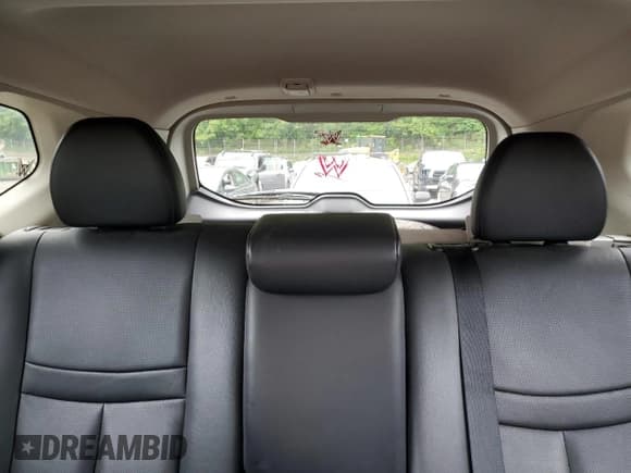 ✅ 2015 Nissan Rogue SL • VIN: 5N1AT2MV5FC795370 • Lot: 58754825. Listed on Copart with 176,512 mi. Free auction sales archive from the USA and detailed vehicle history report at DreamBid. Image 10.