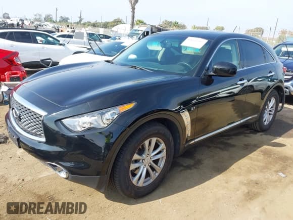 ✅ 2017 Infiniti QX70 • VIN: JN8CS1MU4HM141334 • Lot: 43623202. Listed on IAAI with 117,054 mi. Free auction sales archive from the USA and detailed vehicle history report at DreamBid. Image 18.